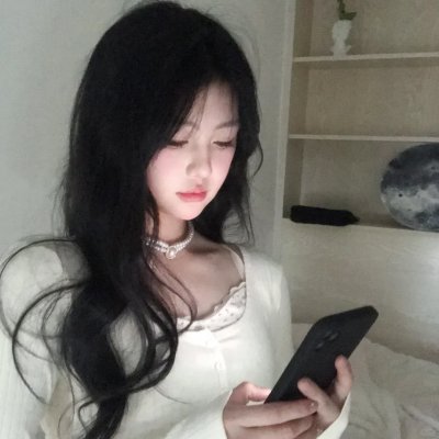 窃窃私语